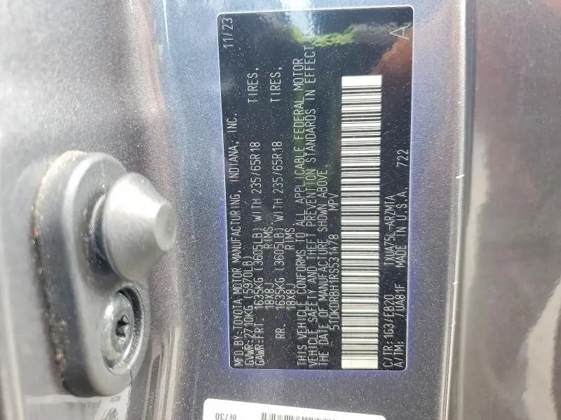 2024 TOYOTA HIGHLANDER XLE  