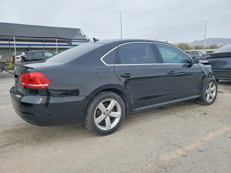 2014 VOLKSWAGEN PASSAT S  