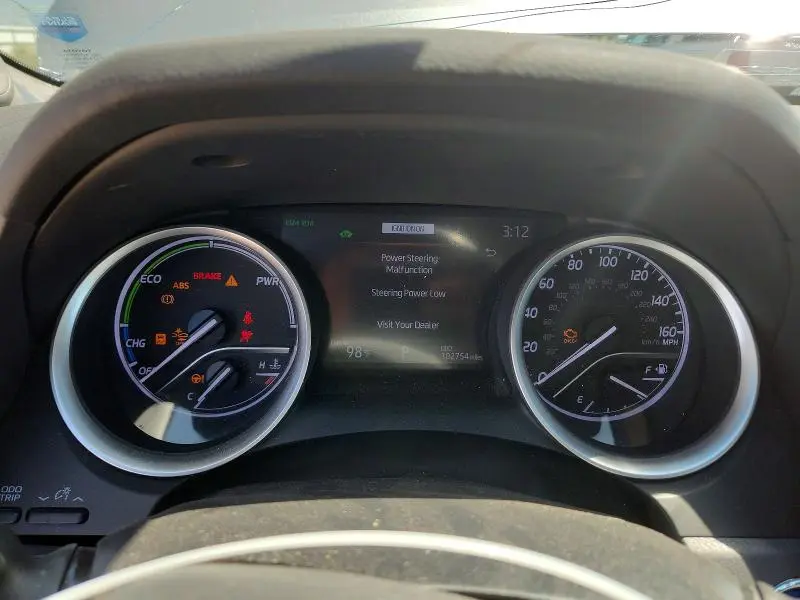 2021 TOYOTA CAMRY XLE  