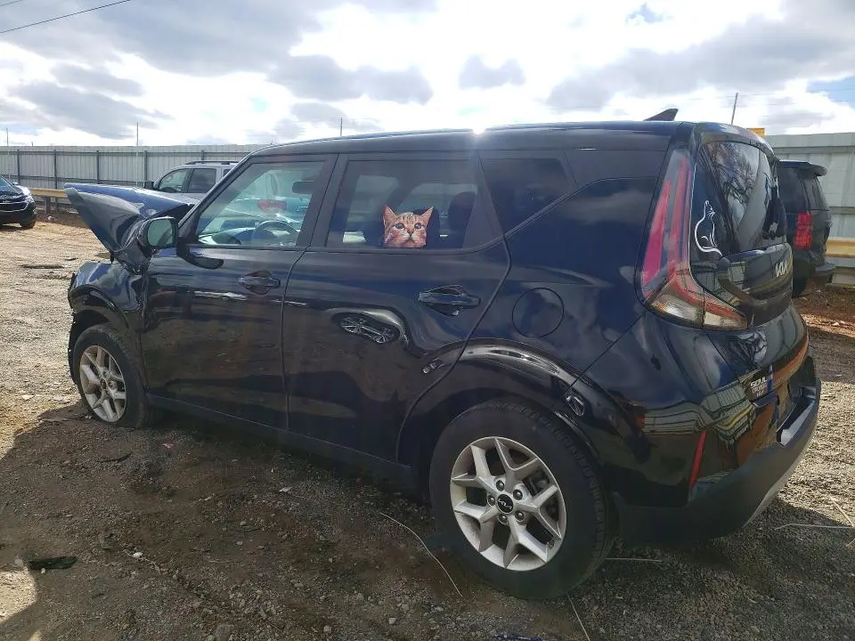 2024 KIA SOUL LX  