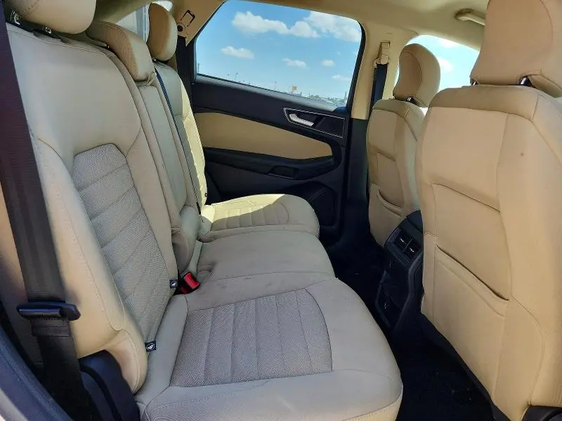 2018 FORD EDGE SE  
