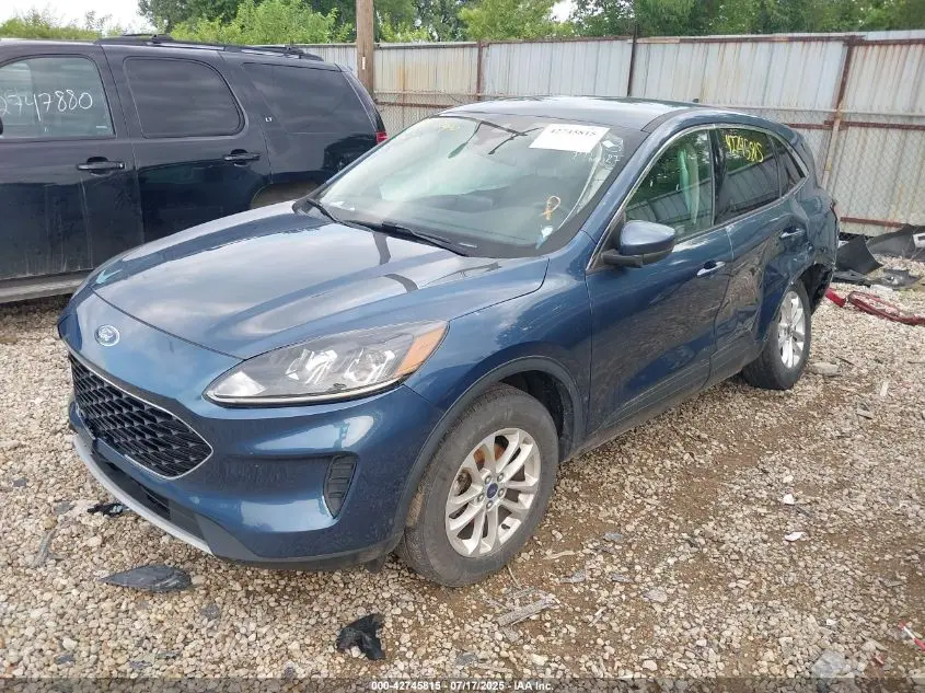 2020 FORD ESCAPE SE