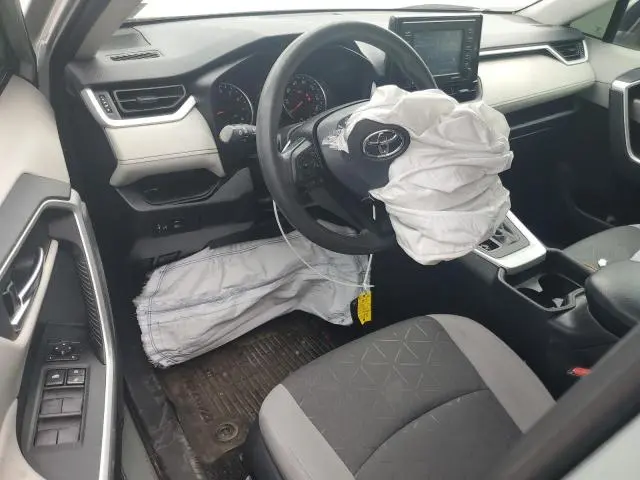 2021 TOYOTA RAV4 XLE  