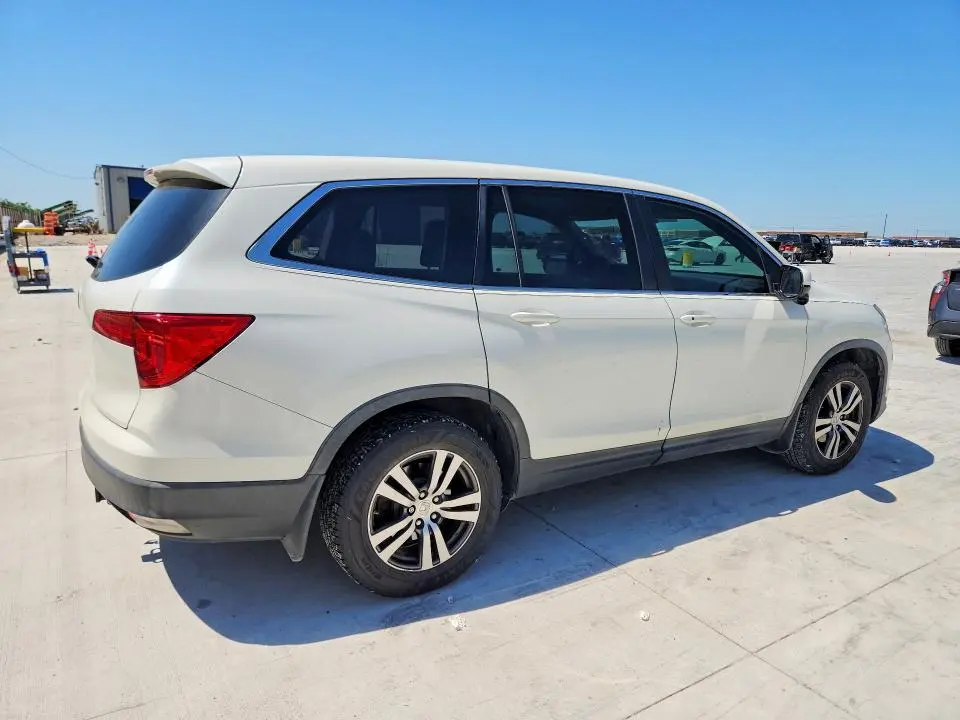 2017 HONDA PILOT EX  