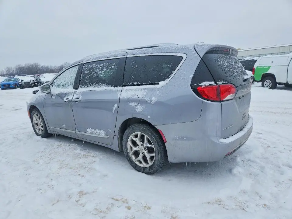 2019 CHRYSLER PACIFICA LIMITED  