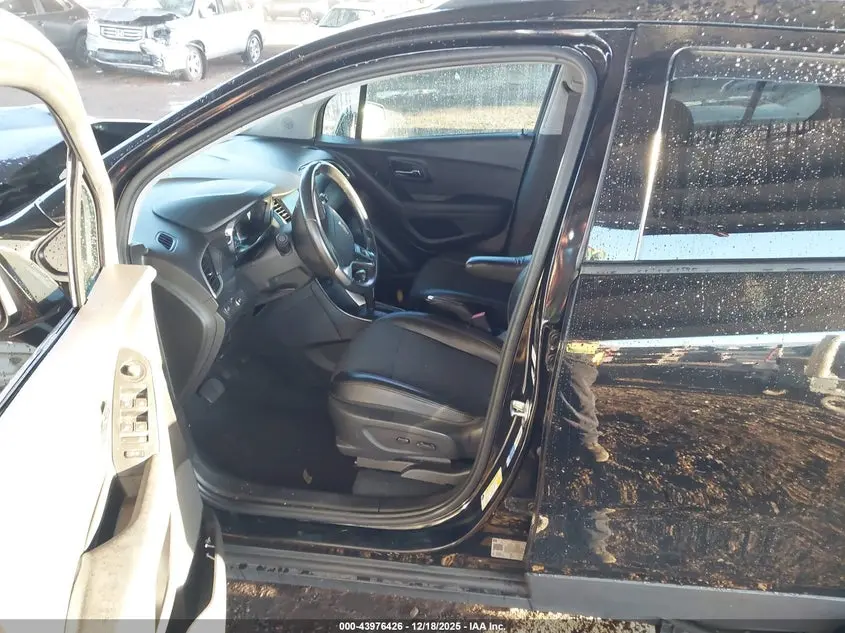 2020 CHEVROLET TRAX FWD LT