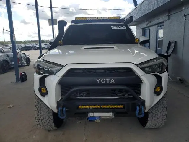 2021 TOYOTA 4RUNNER VENTURE  