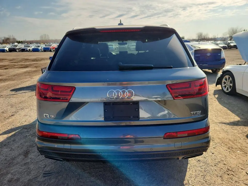 2017 AUDI Q7 TECHNIK S-LINE  