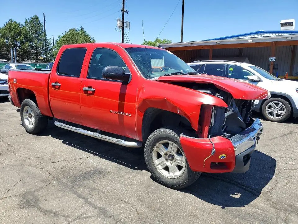 2011 CHEVROLET SILVERADO K1500 LT  