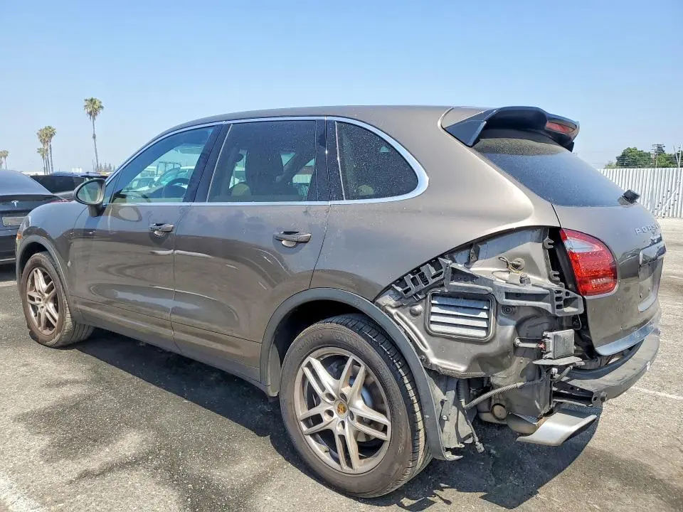 2013 PORSCHE CAYENNE   
