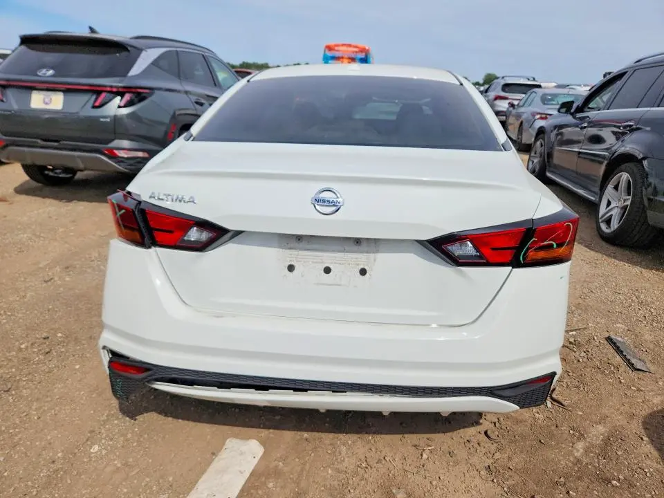 2019 NISSAN ALTIMA S  