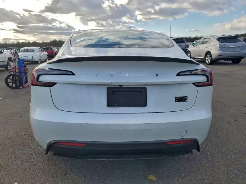 2024 TESLA MODEL 3   