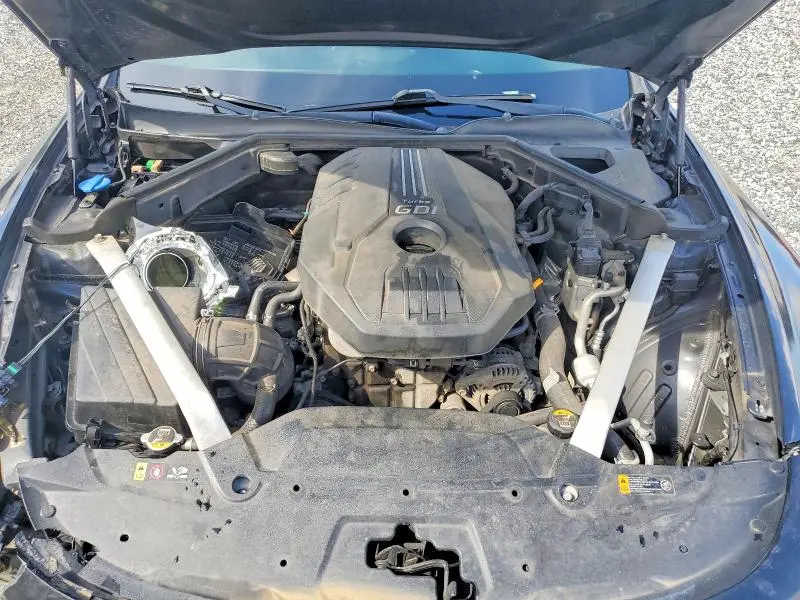 2018 KIA STINGER BASE  