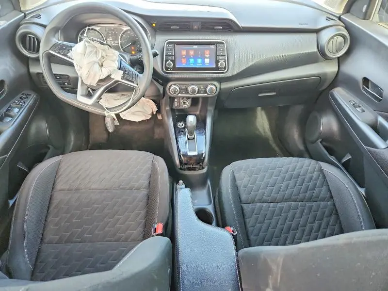 2020 NISSAN KICKS S  