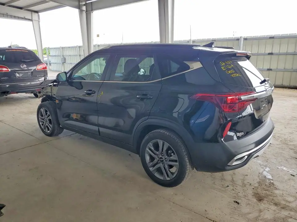 2023 KIA SELTOS S  