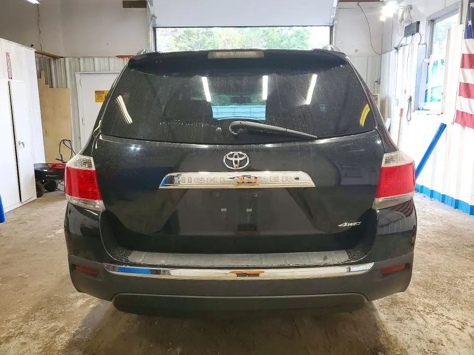 2013 TOYOTA HIGHLANDER LIMITED  