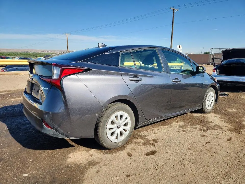 2019 TOYOTA PRIUS LE  