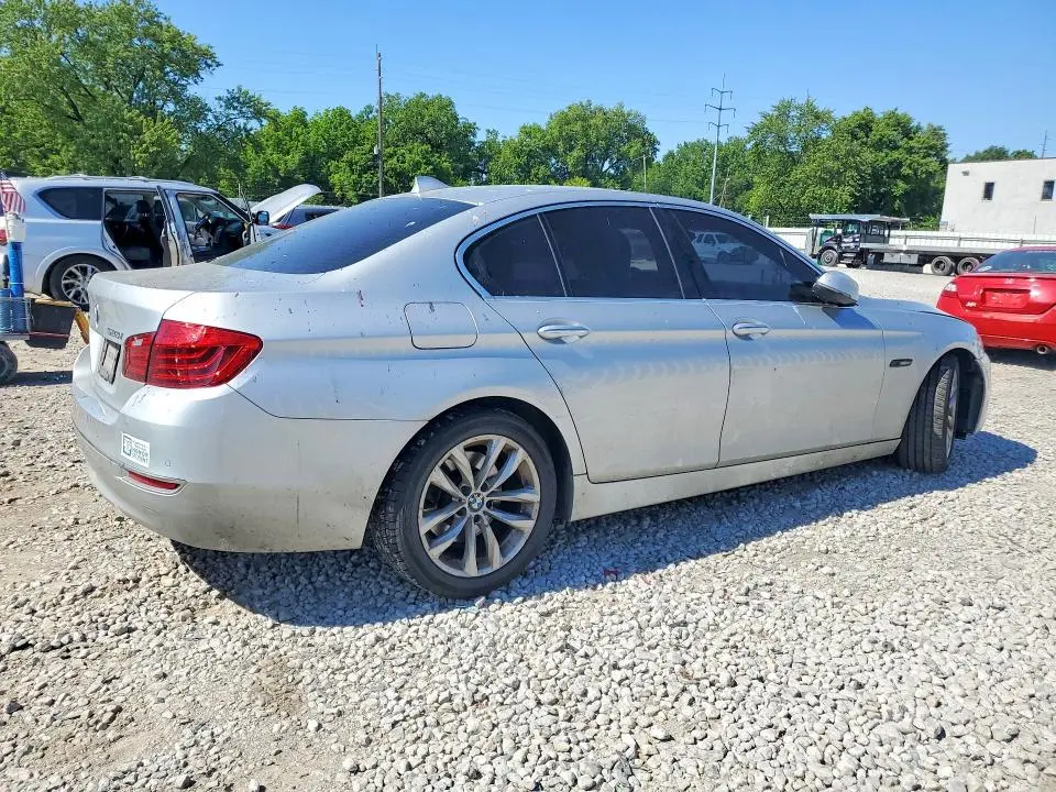 2016 BMW 528 XI  