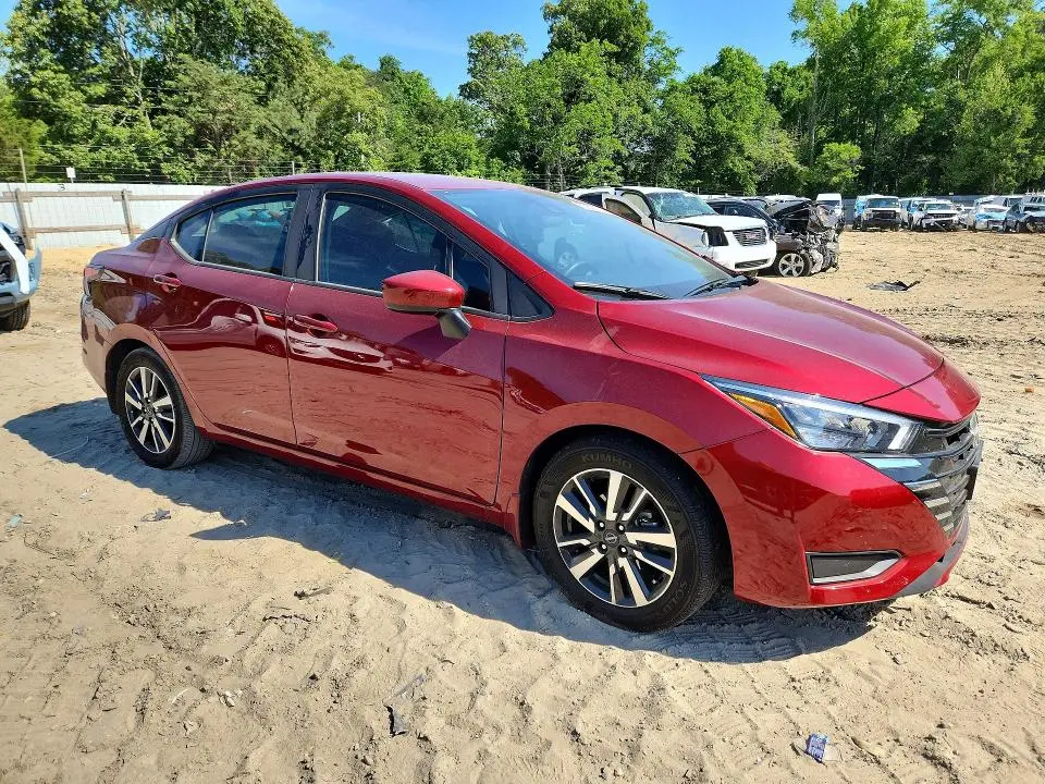 2025 NISSAN VERSA SV  