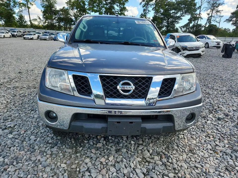 2019 NISSAN FRONTIER SL  