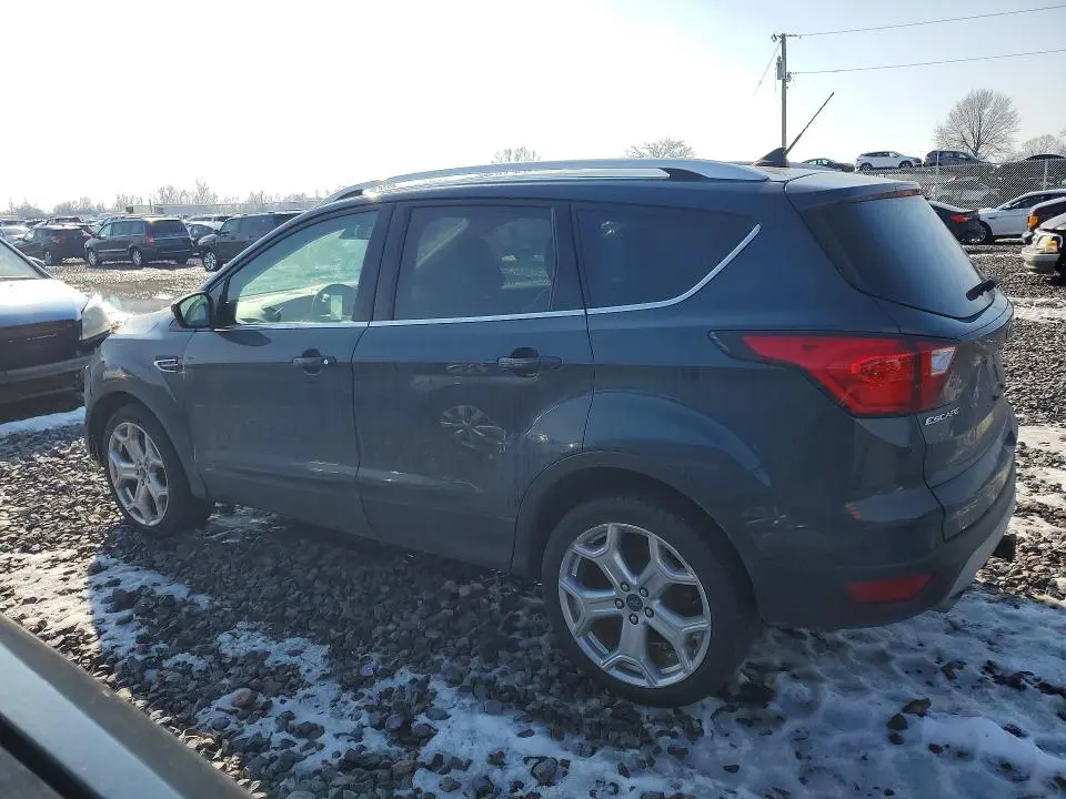 2019 FORD ESCAPE TITANIUM  
