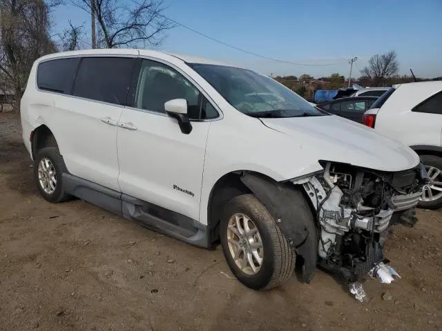 2022 CHRYSLER VOYAGER LX  