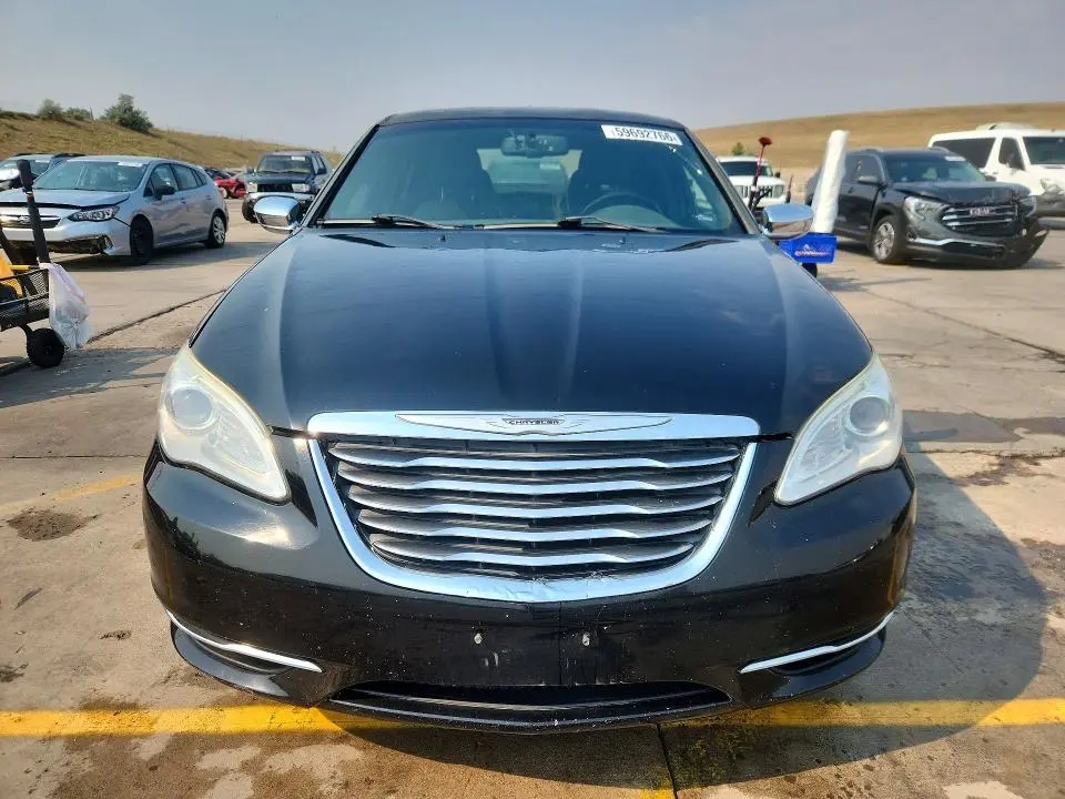 2012 CHRYSLER 200 LIMITED  
