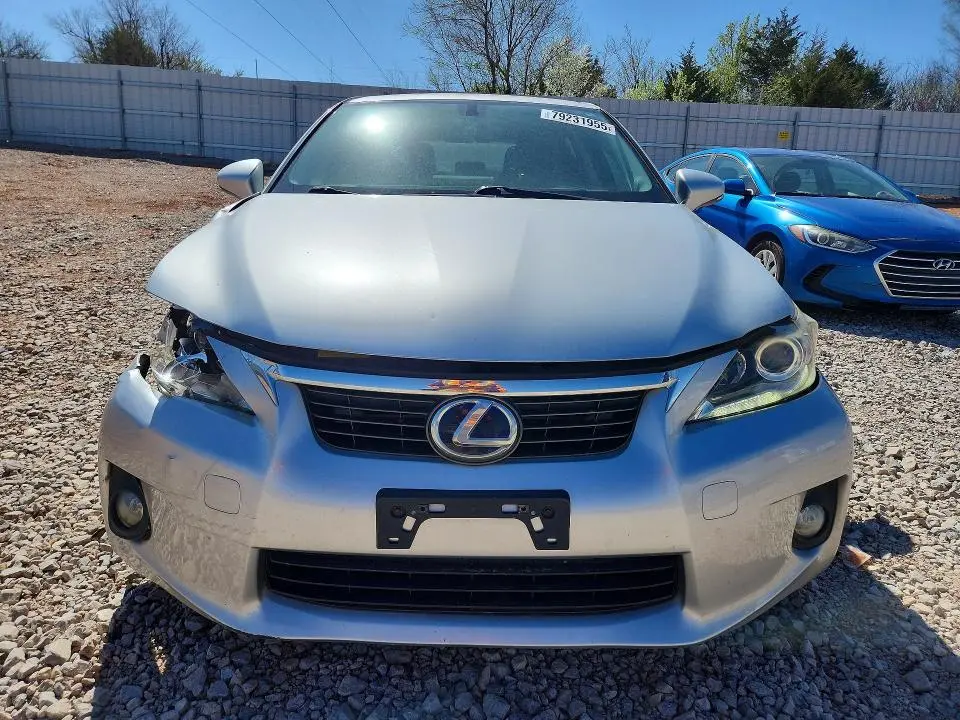 2013 LEXUS CT 200 H   