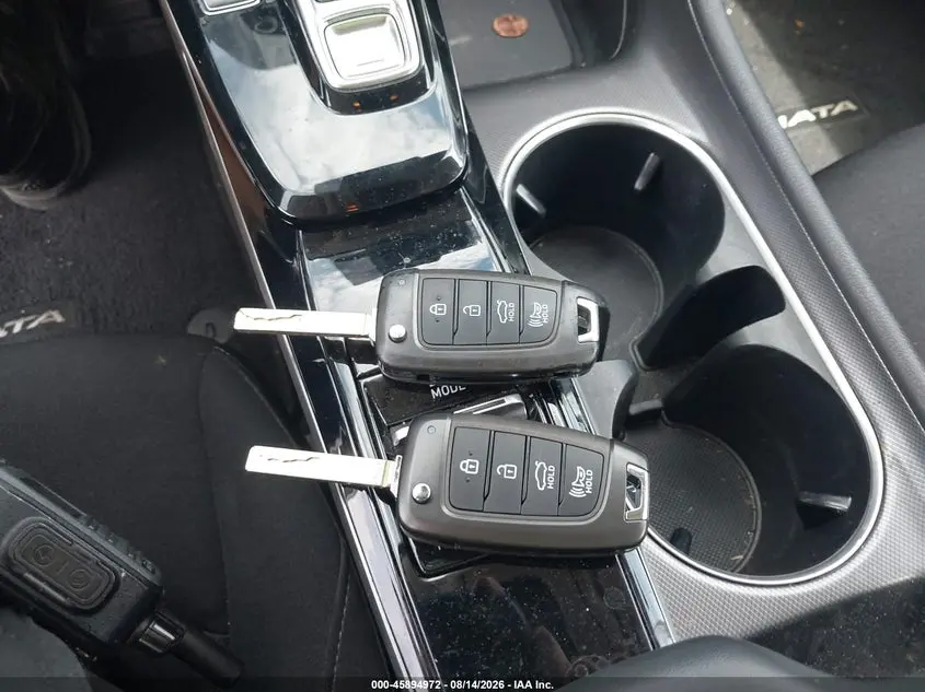 2023 HYUNDAI SONATA SE