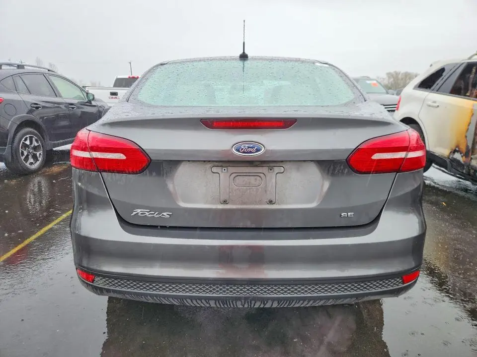 2018 FORD FOCUS SE  