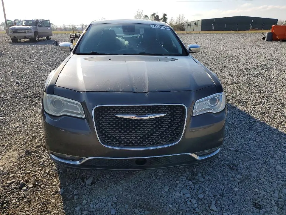 2017 CHRYSLER 300C   