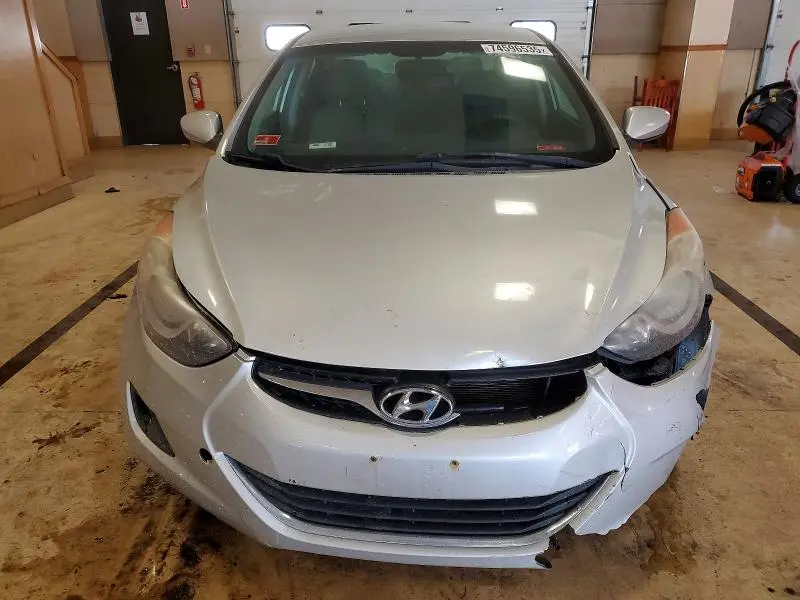 2011 HYUNDAI ELANTRA GLS  