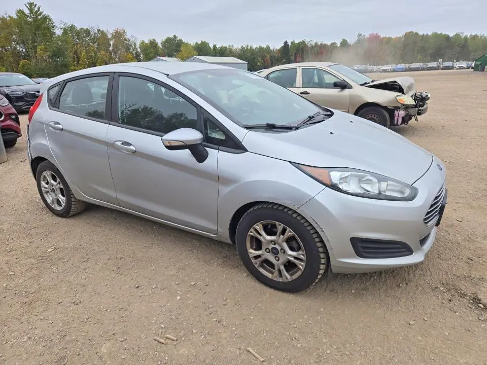 2015 FORD FIESTA SE  