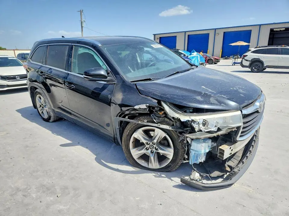 2016 TOYOTA HIGHLANDER LIMITED  