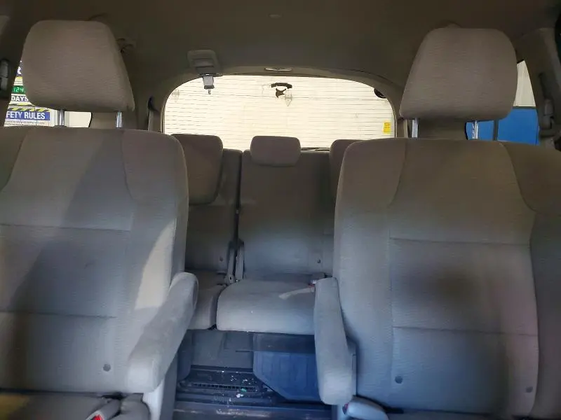 2012 HONDA ODYSSEY LX  