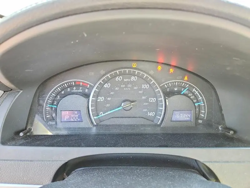 2014 TOYOTA CAMRY LE  