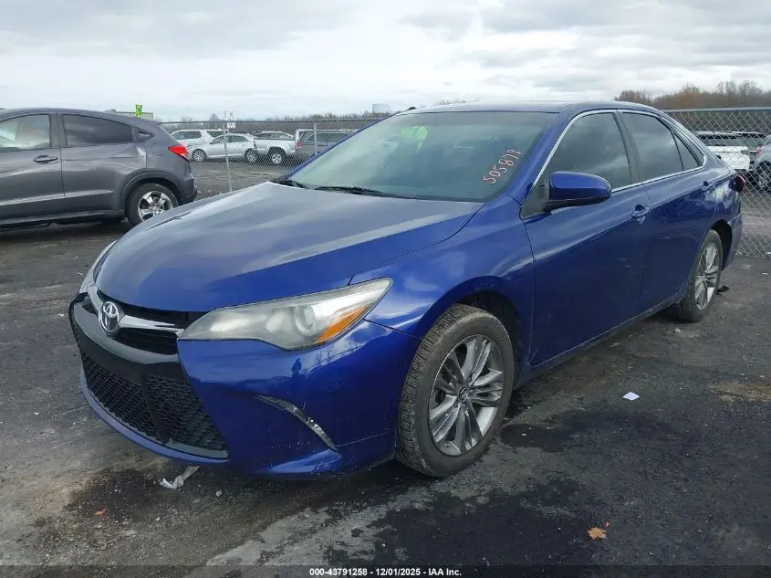 2016 TOYOTA CAMRY SE