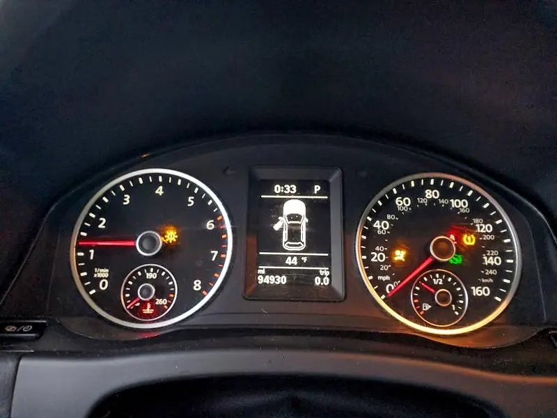 2016 VOLKSWAGEN TIGUAN S  