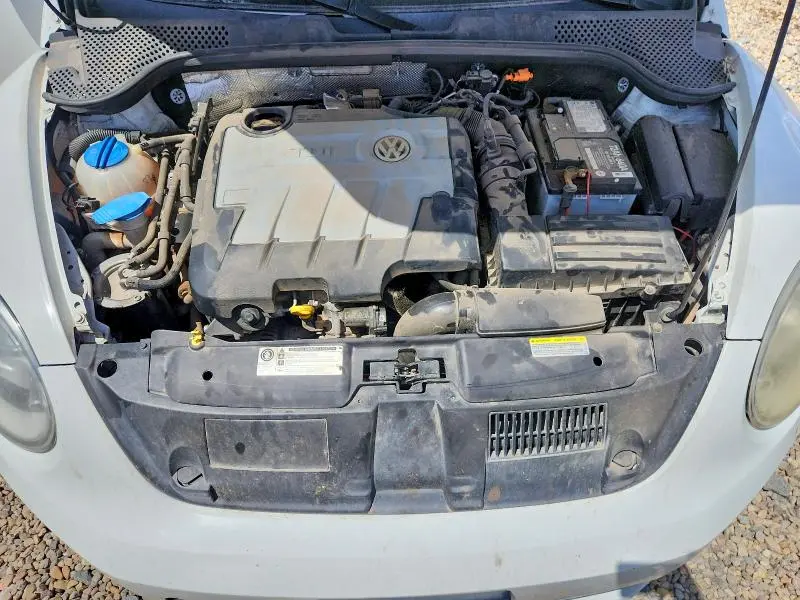 2014 VOLKSWAGEN BEETLE   