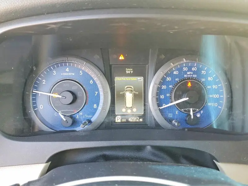 2016 TOYOTA SIENNA XLE 8-PASSENGER  