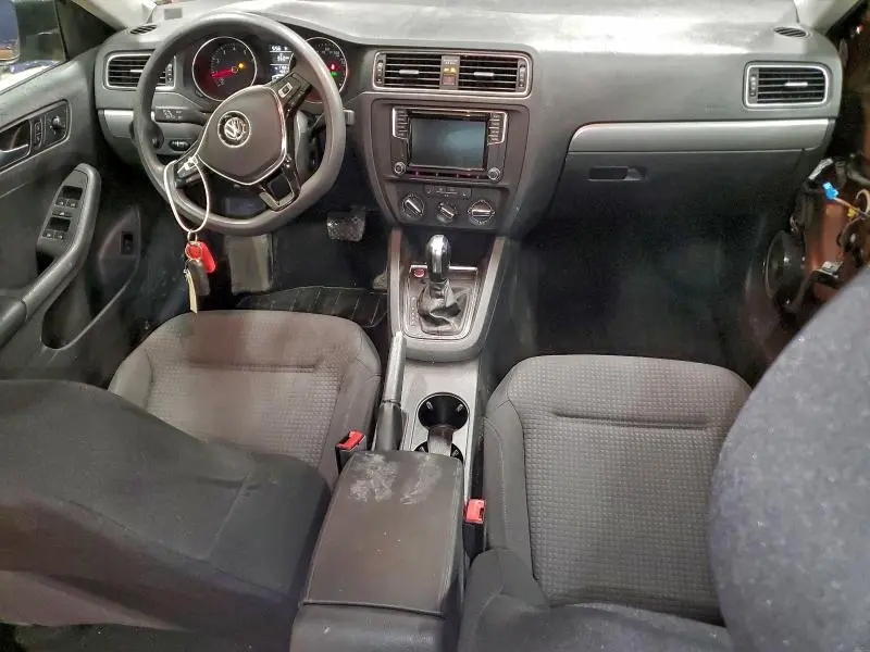 2016 VOLKSWAGEN JETTA SE  