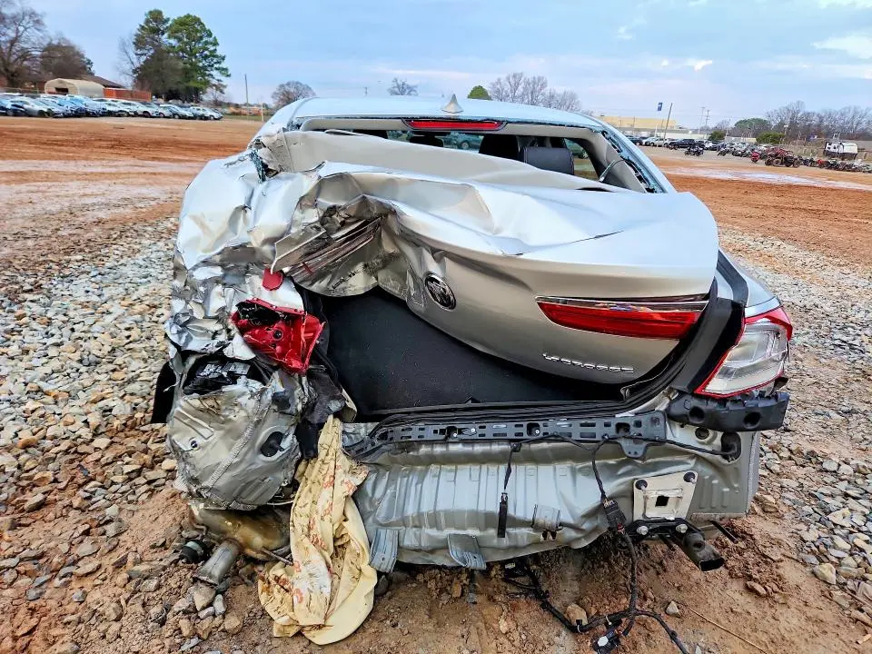 2017 BUICK LACROSSE ESSENCE  