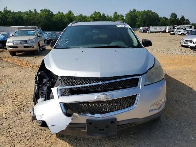 2010 CHEVROLET TRAVERSE LS  