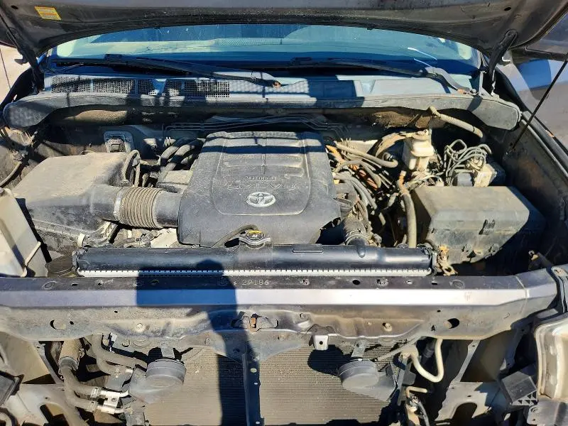2013 TOYOTA TUNDRA CREWMAX SR5  