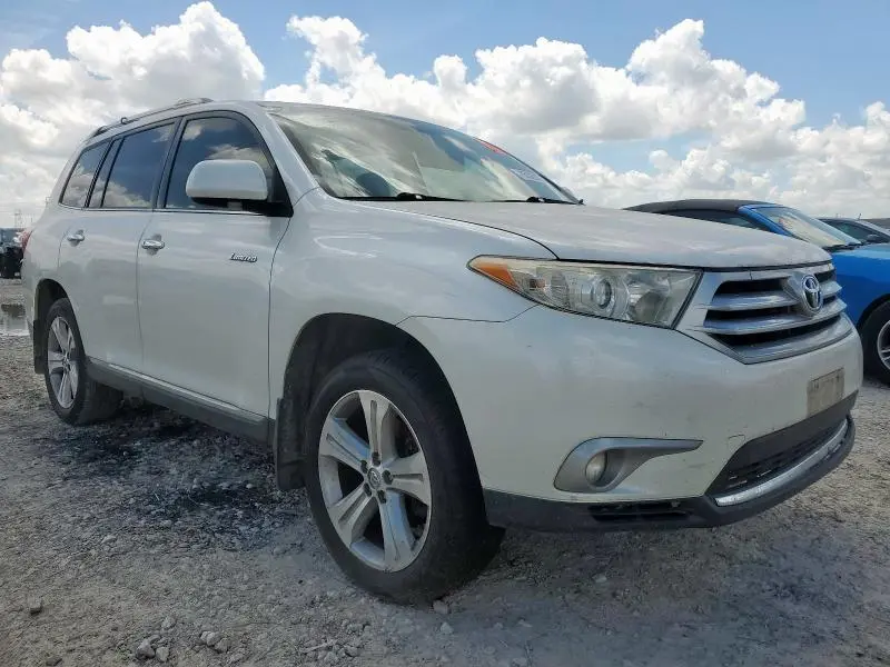 2013 TOYOTA HIGHLANDER LIMITED  