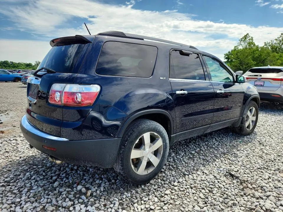 2011 GMC ACADIA SLT-1  
