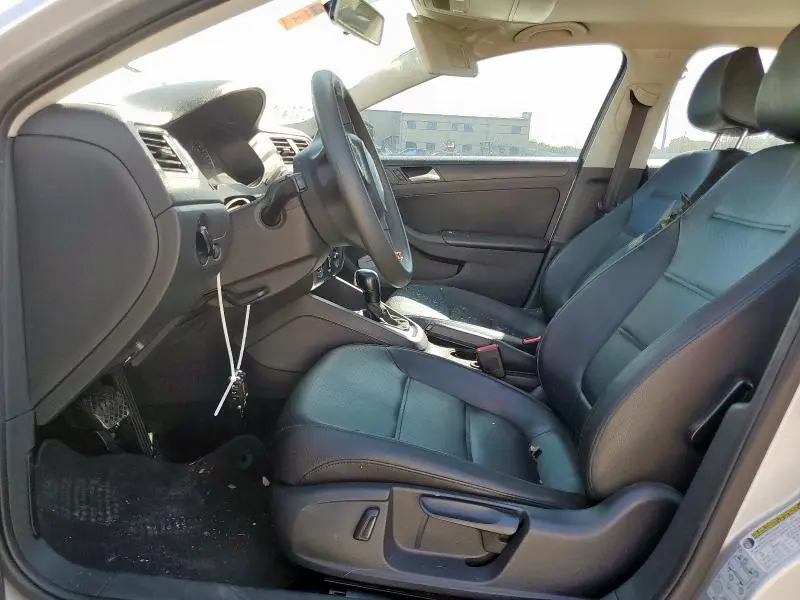 2014 VOLKSWAGEN JETTA SE  