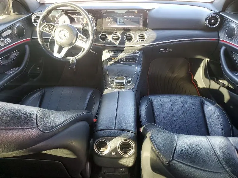 2019 MERCEDES-BENZ E 300  