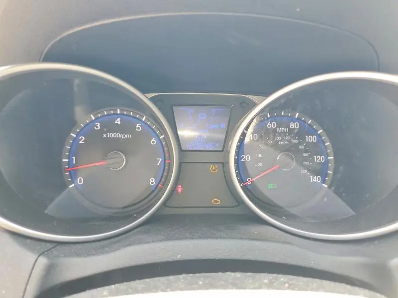 2015 HYUNDAI TUCSON SE  