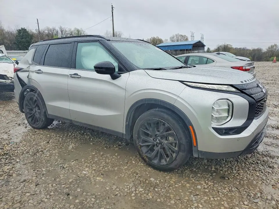 2024 MITSUBISHI OUTLANDER SEL  